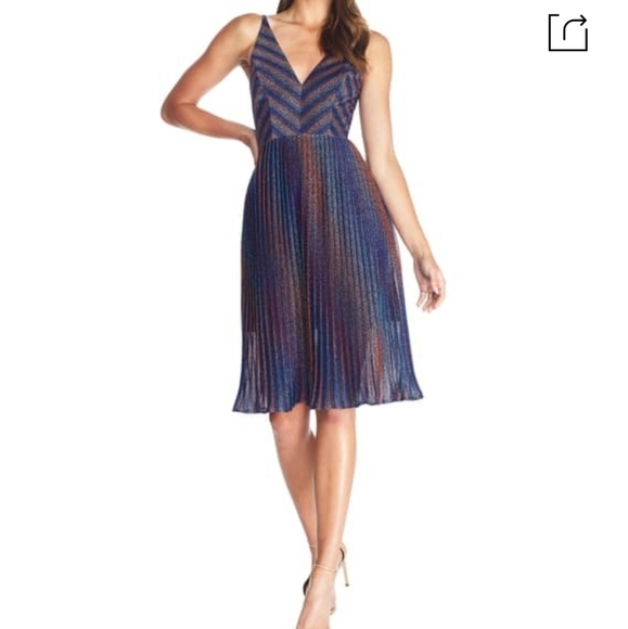 Dress The Population Haley Metallic Cocktail or Holiday Dress - Picture 1 of 16